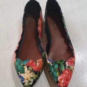 Mia floral scalloped flats